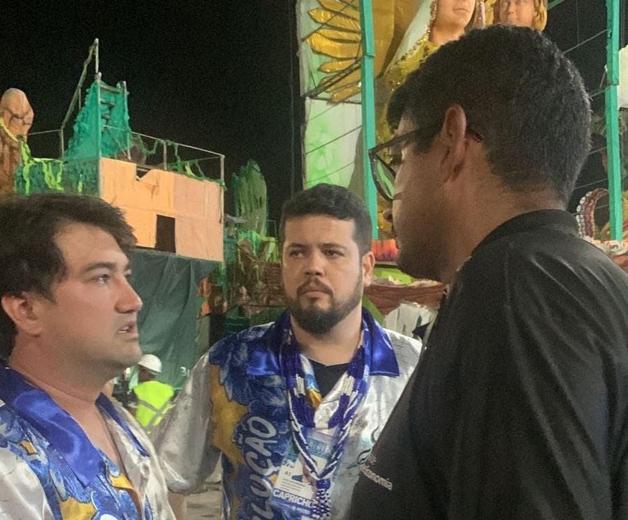 VÍDEO: Presidente do Caprichoso acusa Garantido de atrapalhar entrada de alegorias no Bumbódromo