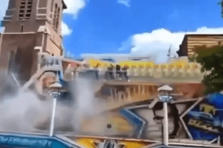 VÍDEO: Trava de brinquedo falha e brincantes são arremessados