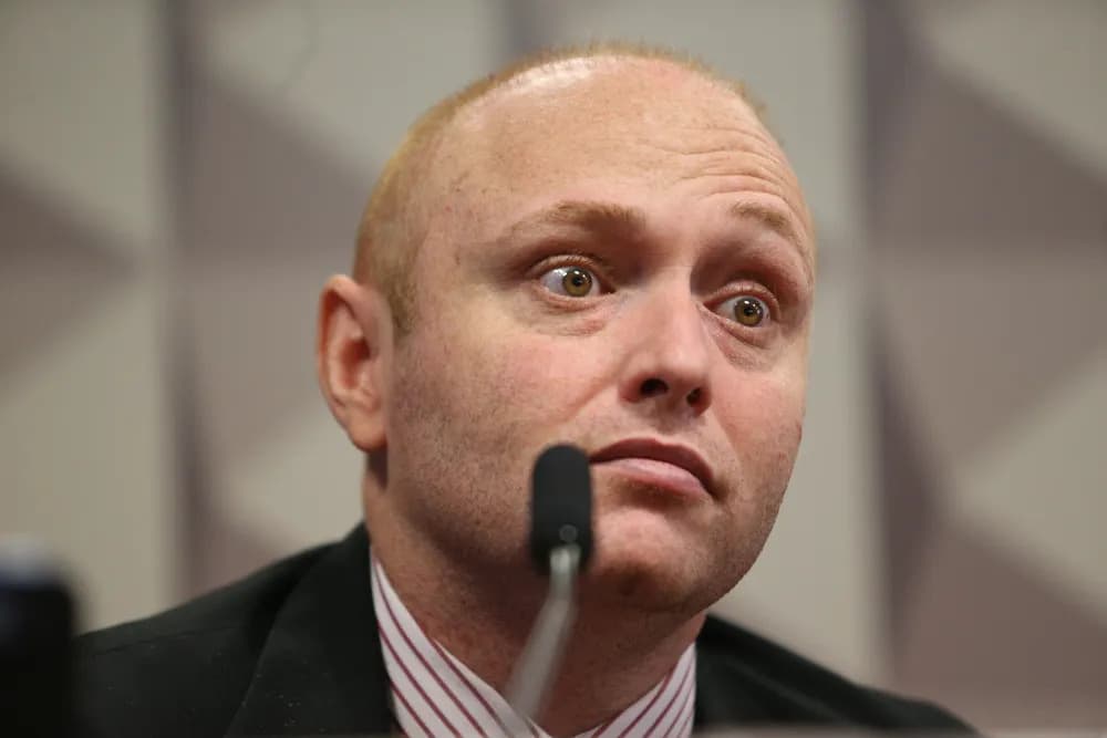 Moraes mantém a prisão preventiva do hacker Walter Delgatti por invadir sistema do CNJ