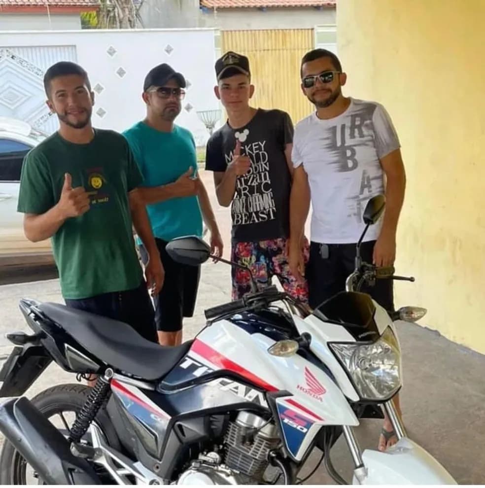Entregador que morreu em acidente ganhou moto de moradores de Paraíso, no TO