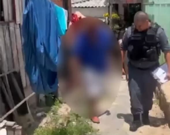 VÍDEO: Homem de 85 anos é preso suspeito de estuprar ao menos 10 cadelas, em Manaus