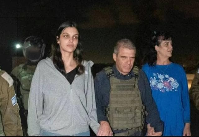 VÍDEO: Hamas divulga vídeo do momento da libertação das norte-americanas