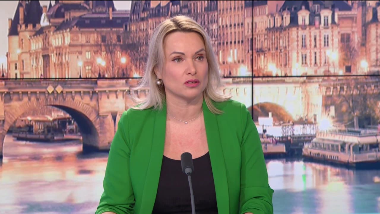 Jornalista russa que protestou contra guerra é condenada a oito anos de prisão