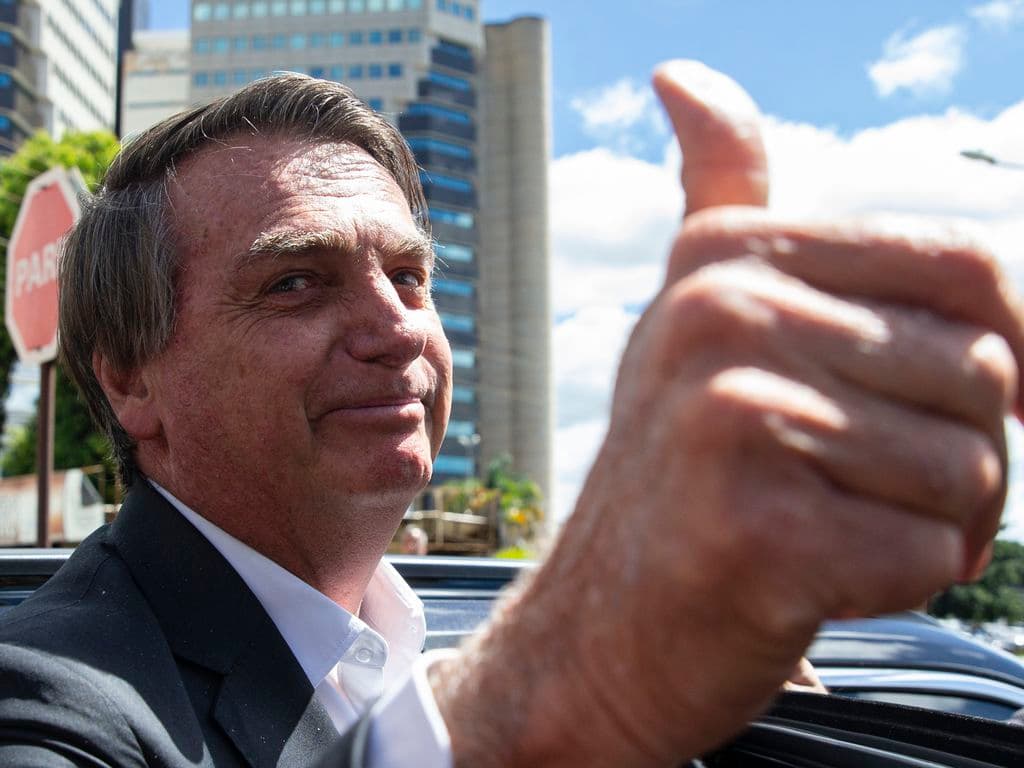 Bolsonaro levará comitiva de pelo menos 20 parlamentares para a posse de Milei