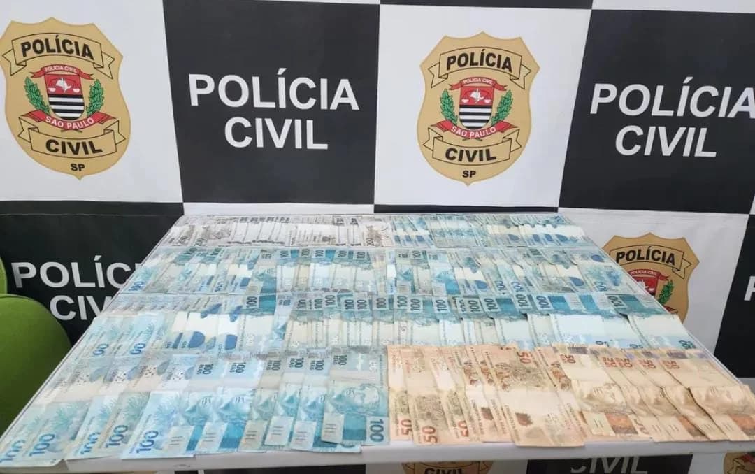 Jovem é presa após furtar mais de R$ 14 mil da própria bisavó