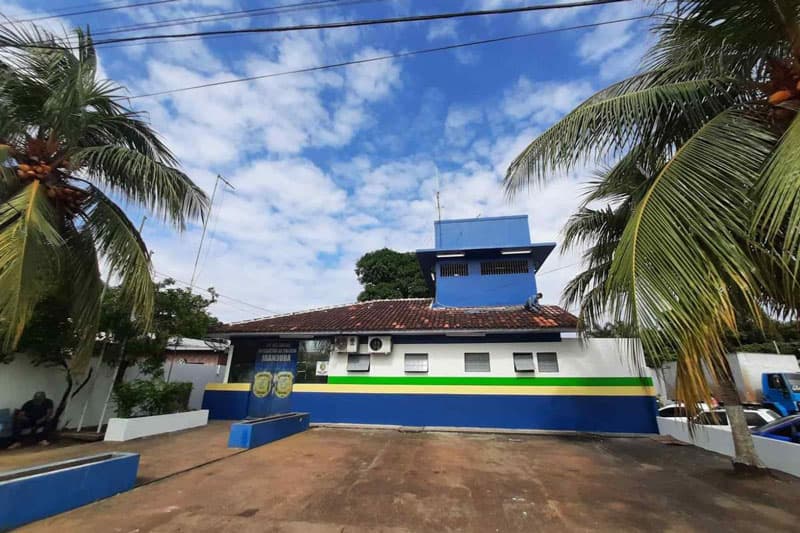 Duas crianças são feridas por estilhaços durante troca de tiros entre facções, em Iranduba