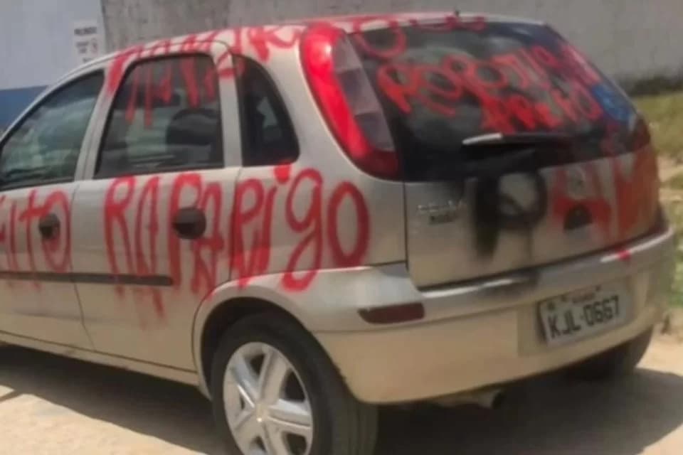 VÍDEO: Primeira-dama de cidade em PE vandaliza carro de suposta amante do prefeito