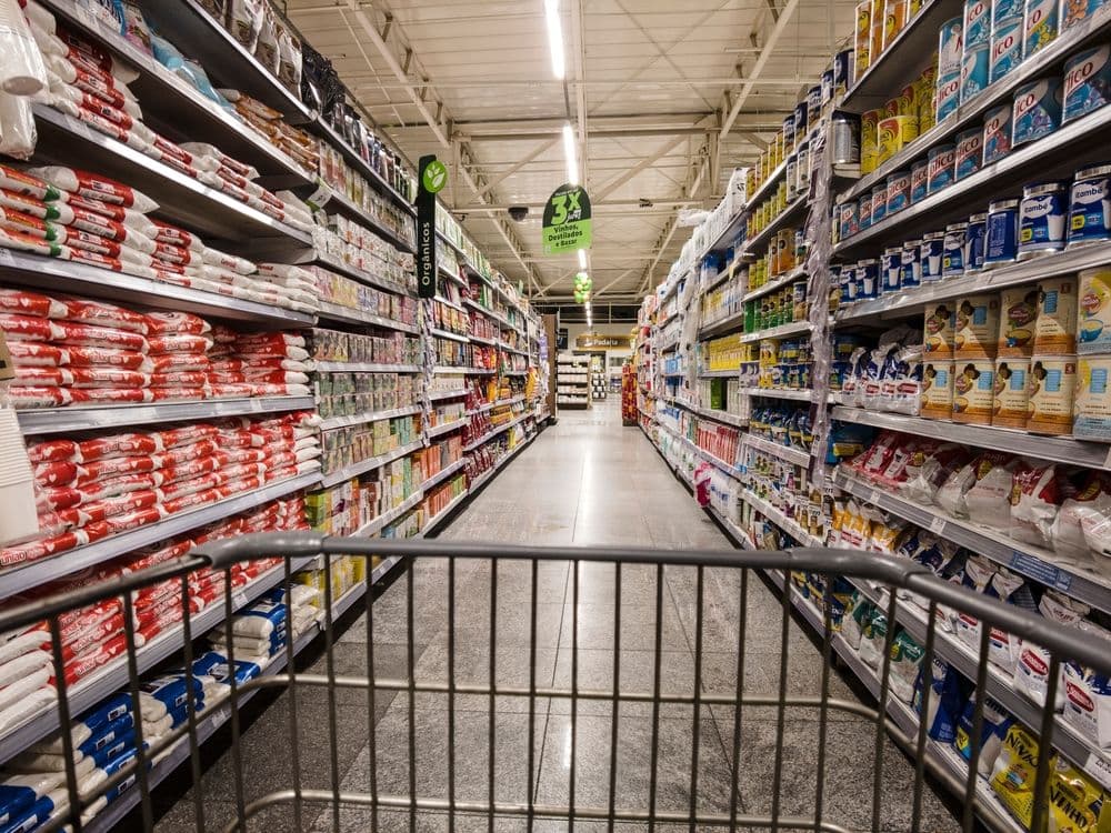 Cashback pode elevar preços da cesta na reforma tributária, diz Abras