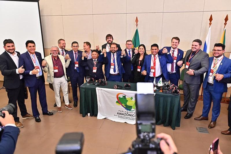Deputados do AM são eleitos para nova diretoria do Parlamento Amazônico