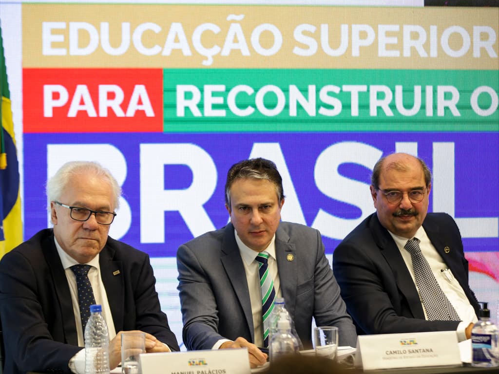 MEC garante renegociação de dívidas do Fies a partir de terça (7), diz ministro