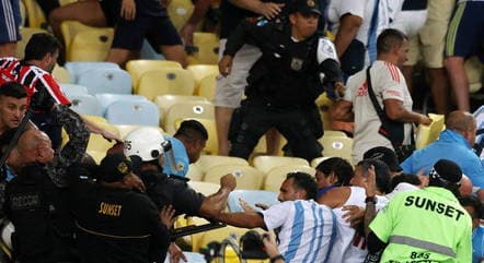 Argentinos envolvidos em confusão no maracanã são liberados; Polícia deve ser investigada