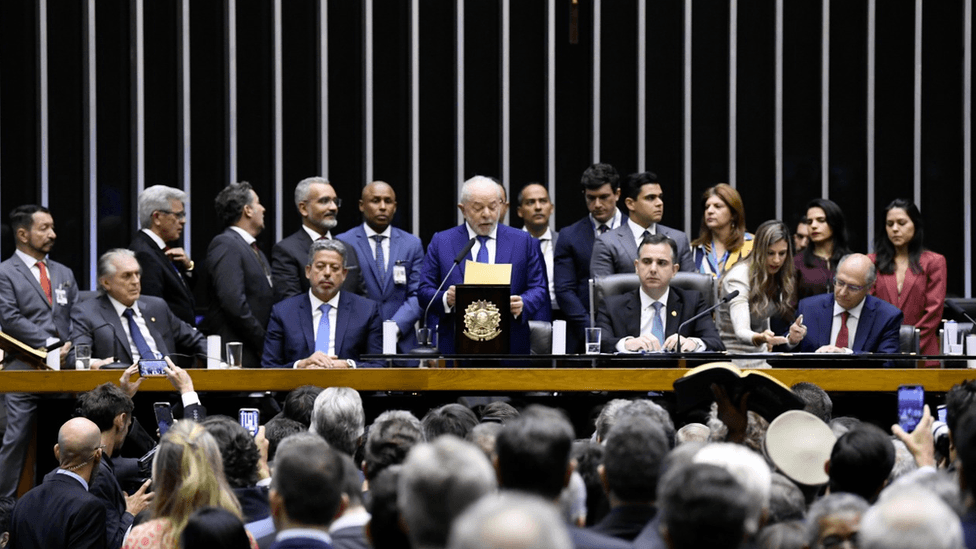 Lula considera aproximação com senadores da oposição em 2024