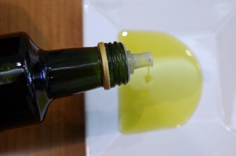 Veja quais são os 12 lotes de azeite impróprios para consumo recolhidos dos supermercados