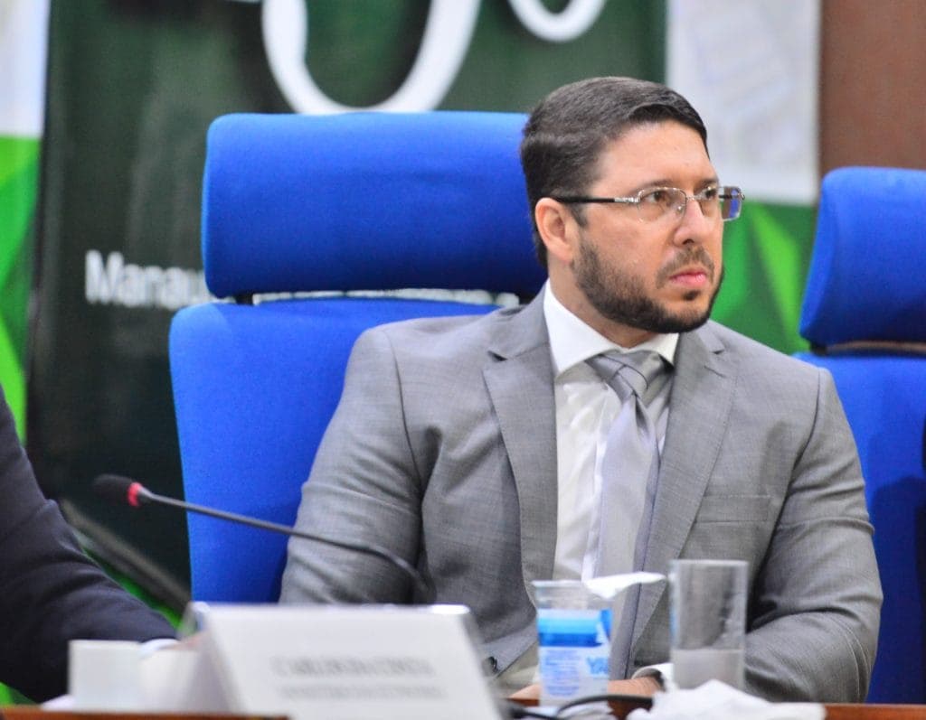 Decisão sobre filiação de Carlos Almeida no PT deve acontecer em janeiro de 2024