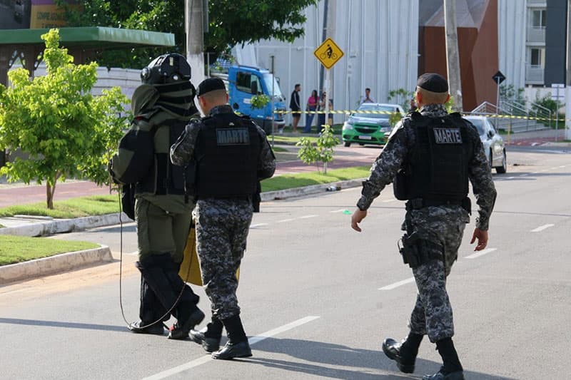 Grupo Marte detona artefato explosivo jogado no Parque Mosaico, em Manaus