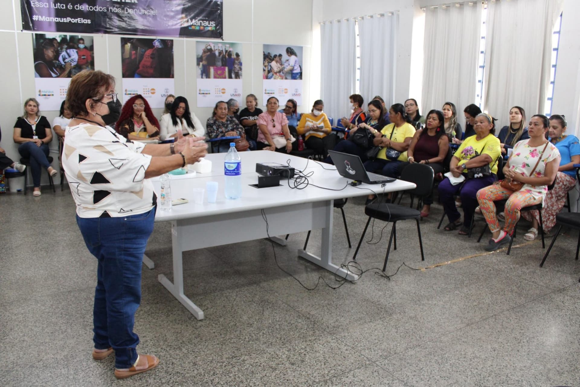 Conselho Municipal dos Direitos da Mulher discute políticas voltadas para a saúde feminina