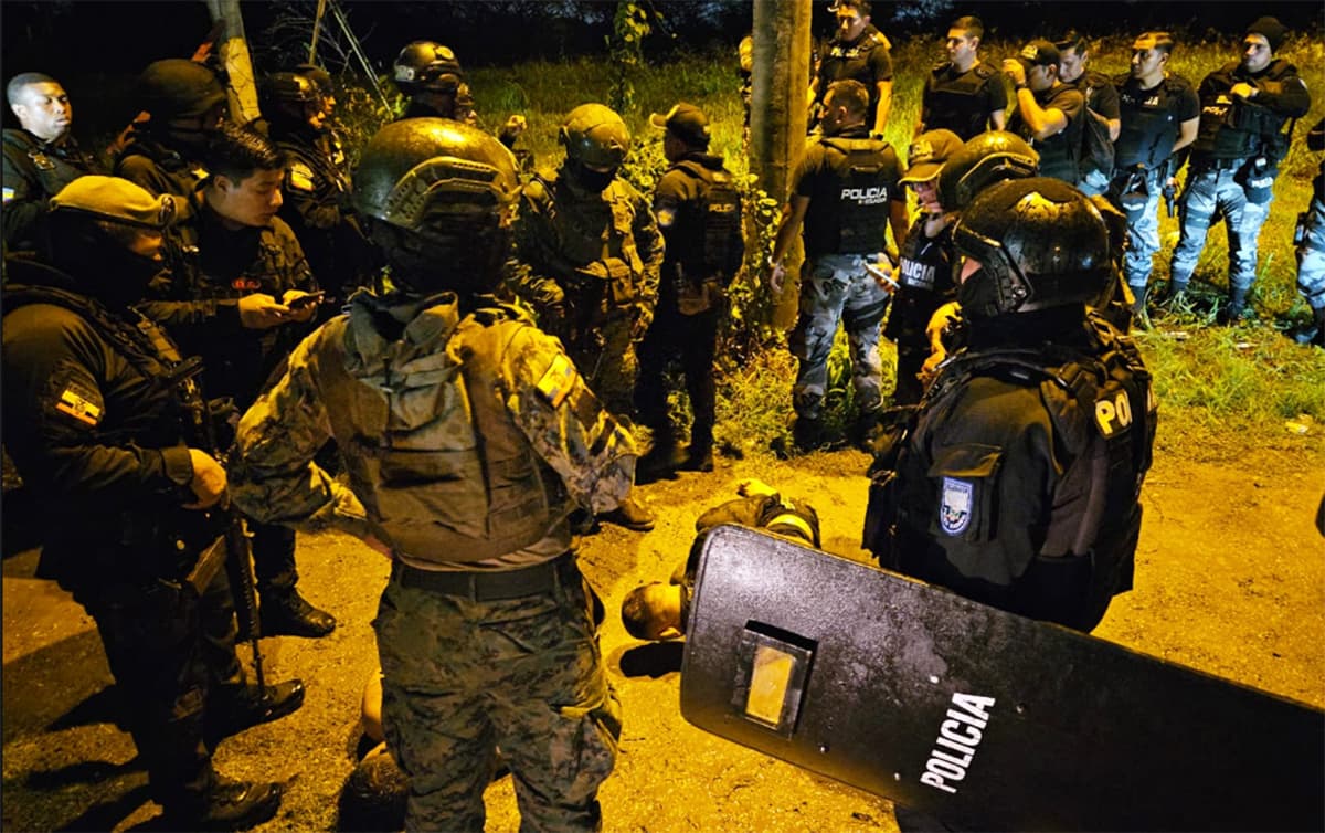 Equador: Seis presos fogem de penitenciária próxima de onde “Fito” fugiu