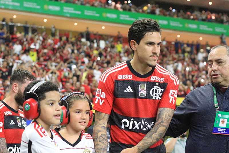 Pedro enfrenta impasse no Flamengo e pode deixar o time em breve