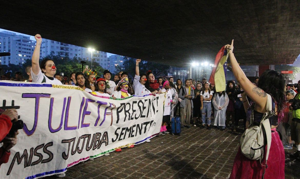 Bicicletada por Julieta: mais de 150 cidades no Brasil e mundo realizaram ato em repúdio à morte da artista Julieta Hernández