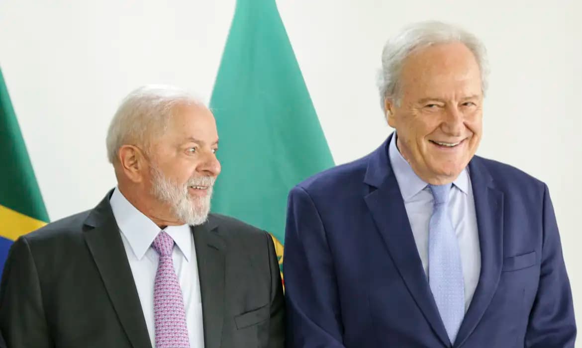 Lula nomeia Lewandowski para assumir Ministério da Justiça
