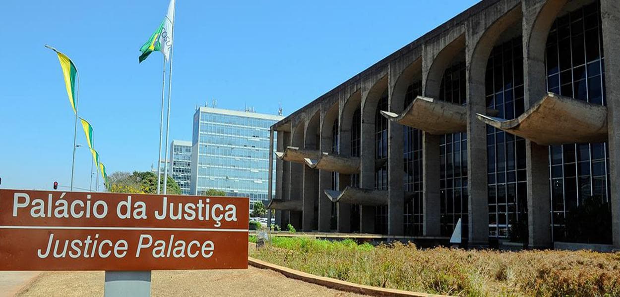 PSB nega tensão com Lula ao tentar manter cargos no Ministério da Justiça