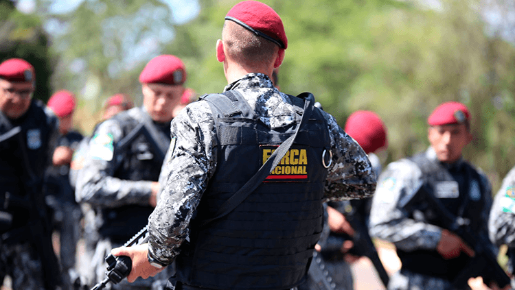 Lewandowski envia cem agentes da Força Nacional para ajudar na busca por fugitivos de Mossoró