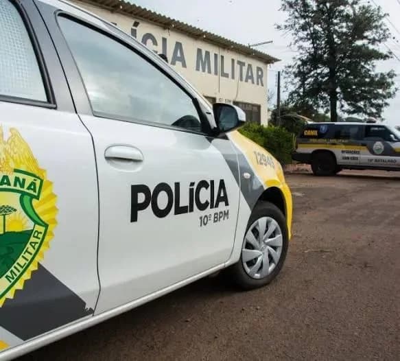 Mulher aperta seio e joga leite materno em policial durante abordagem no Paraná