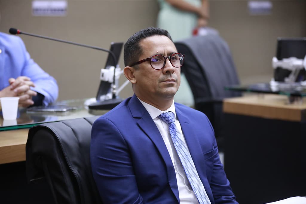 Deputado Daniel Almeida elabora projeto para criar Polícia Legislativa da Aleam