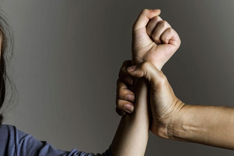 PM do Amazonas prende três indivíduos por agressão doméstica