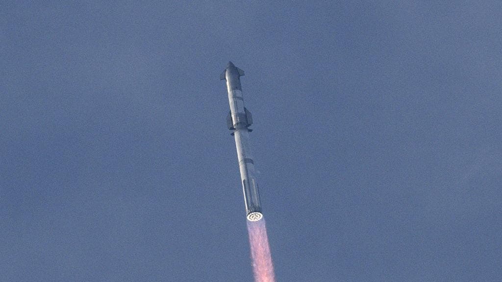 VÍDEO: Foguete Starship explode, mas empresa de Elon Musk considera lançamento um sucesso