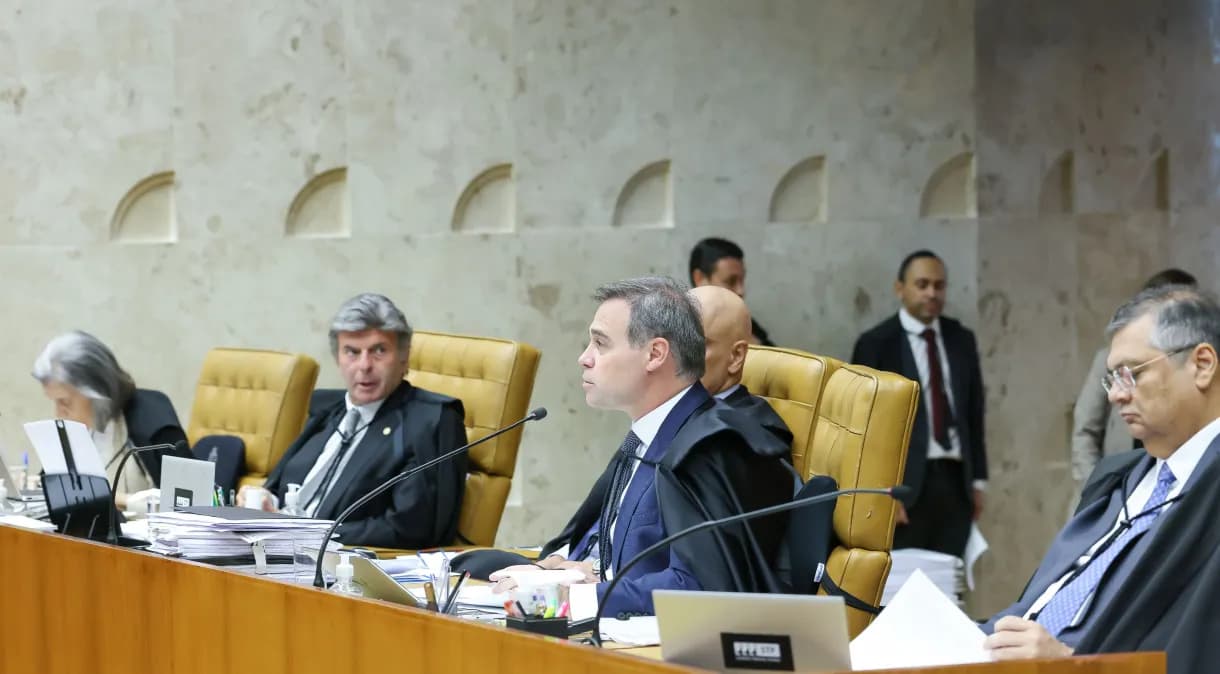 Com placar de 5 a 3, STF suspende julgamento de liberação do porte de maconha para uso pessoal