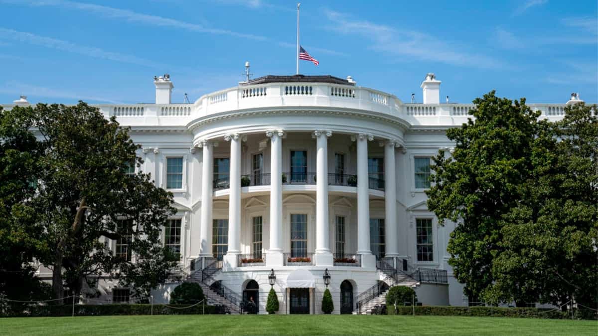 Aliados de Bolsonaro dizem que Casa Branca está acompanhando situação no Brasil