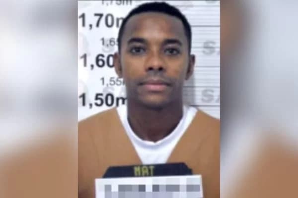 Em votação, STF forma maioria para manter ex-jogador Robinho preso