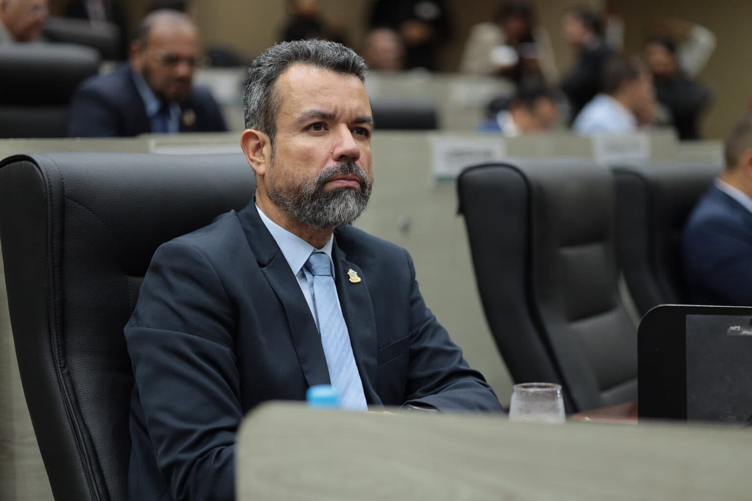 TRE-AM acata pedido da defesa de Peixoto e mantém vereador no cargo