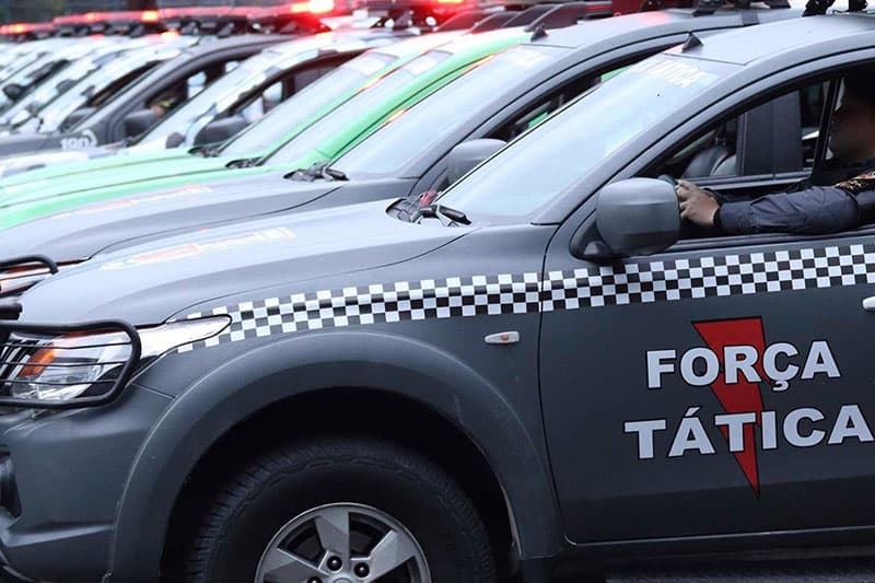 Foragido é preso após flagrante de infração de trânsito, no bairro Tarumã-Açu