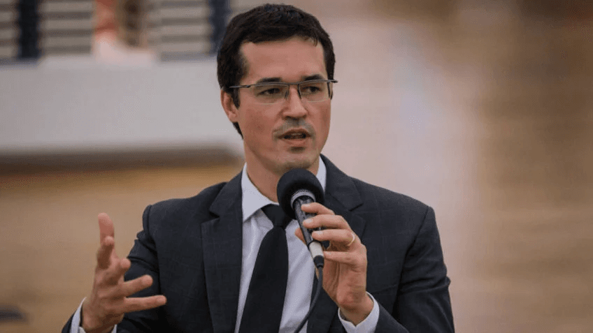 TRE-PR diz que Deltan Dallagnol está elegível após contestação do PT em pesquisa eleitoral