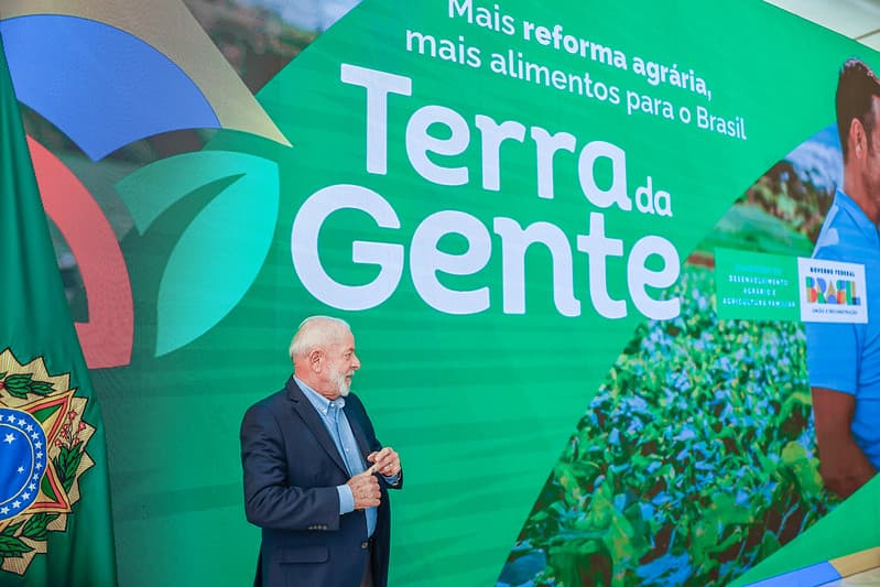 Governo lança programa “Terra da Gente” para beneficiar 295 mil famílias até 2026