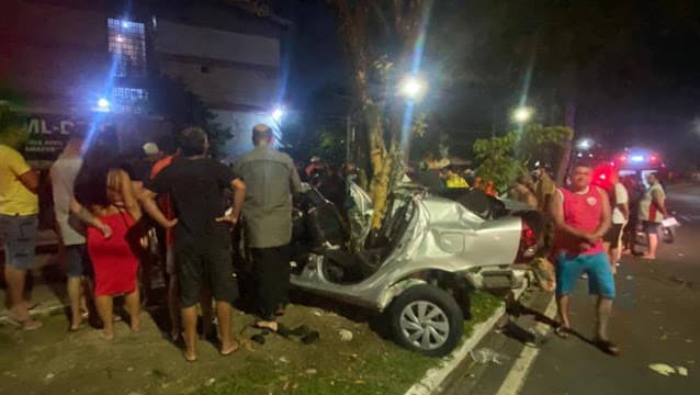 VÍDEO: Jovens morrem em grave acidente de carro no bairro Santo Agostinho