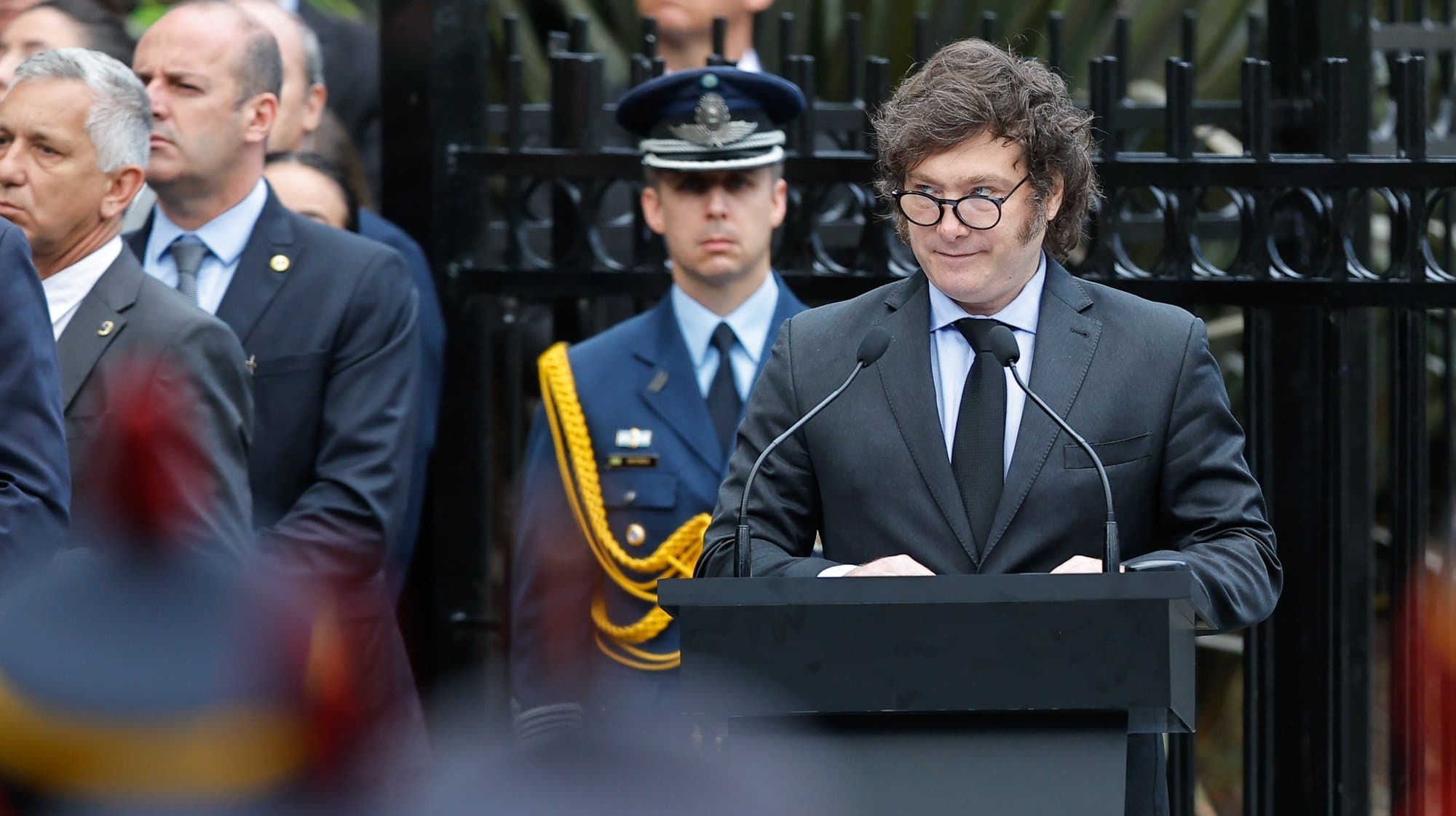 Malvinas: Milei diz que vai trabalhar para retomar o arquipélago para a Argentina