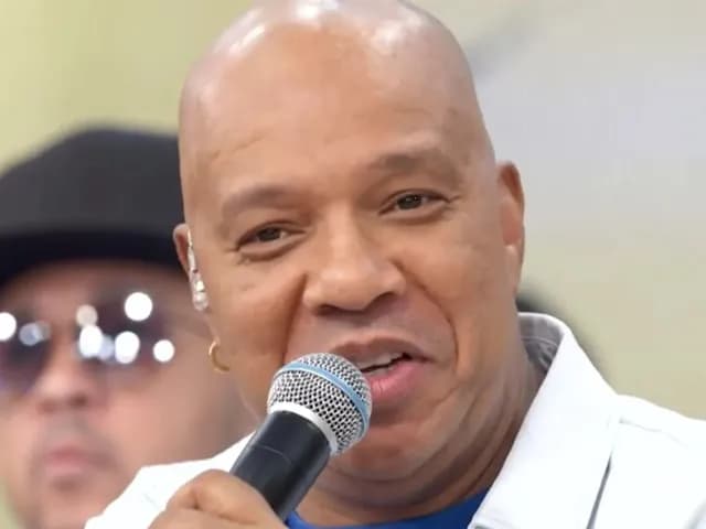 Anderson Leonardo, do Molejo, é transferido para a UTI