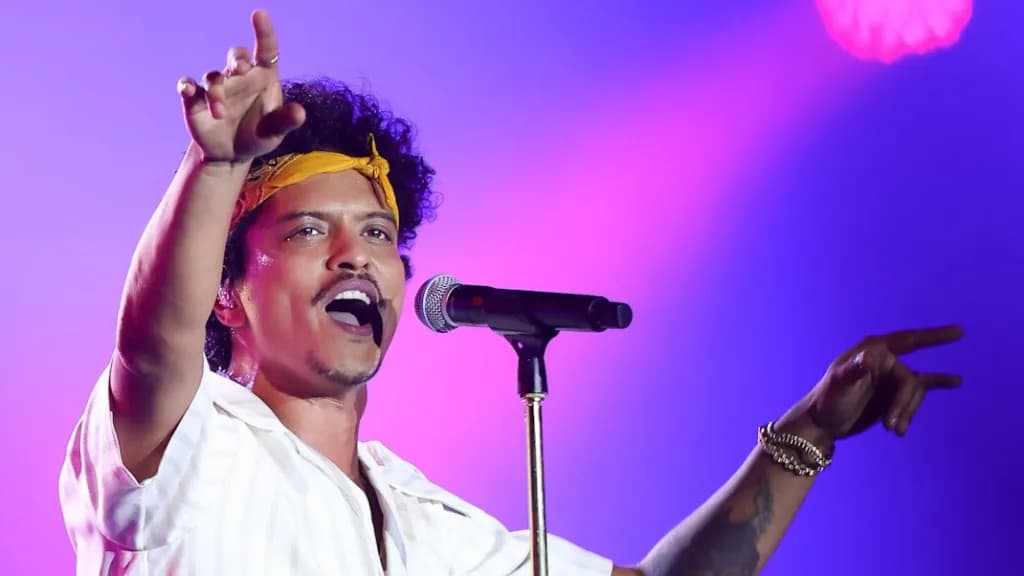 Bruno Mars anuncia quatro shows no Brasil em outubro