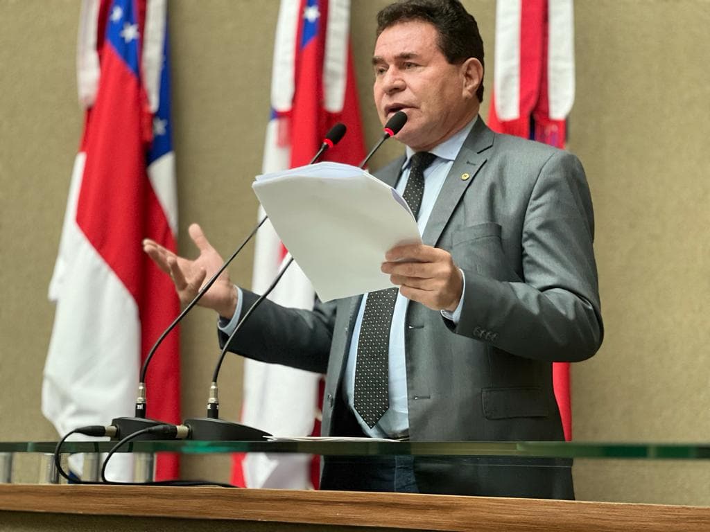 Deputado Dr. Gomes é internado em hospital de Manaus após crise de hipertensão arterial