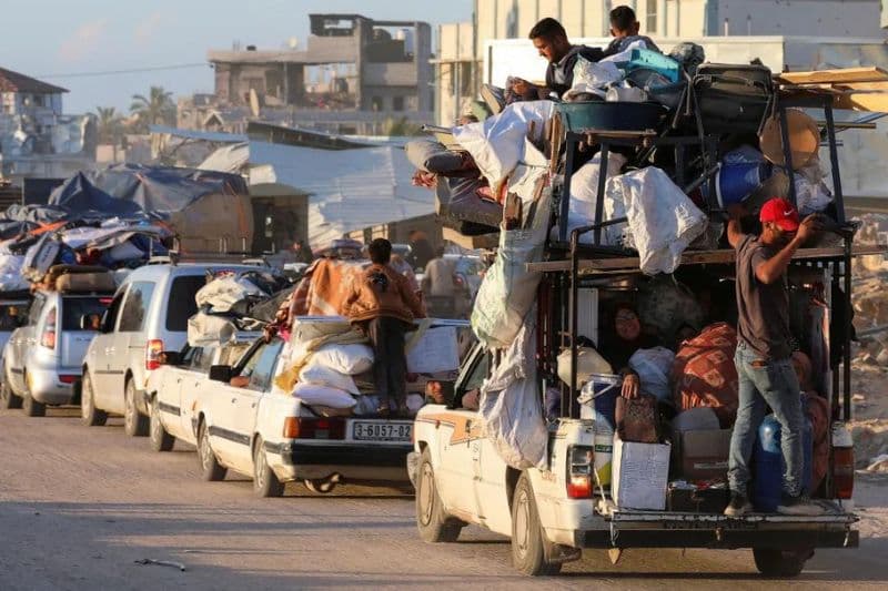 Evacuação da cidade de Rafah, na Faixa de Gaza, chega a 300 mil pessoas, diz Israel