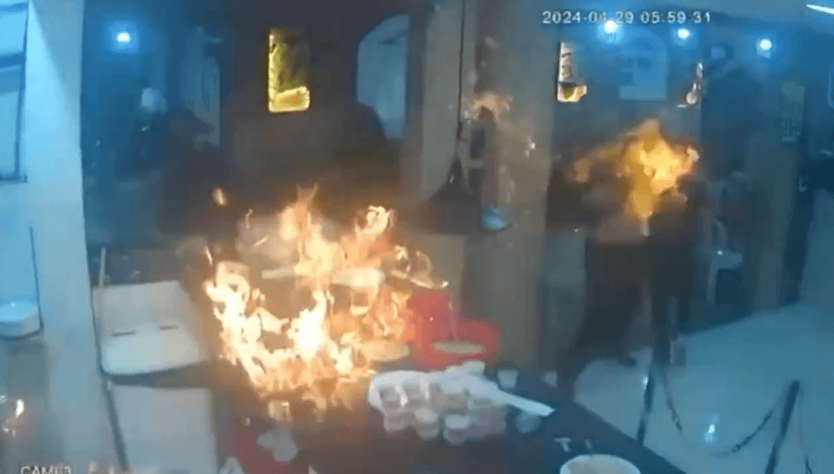 VÍDEO IMPRESSIONANTE: Explosão em churrascaria deixa 3 feridos no interior do RJ