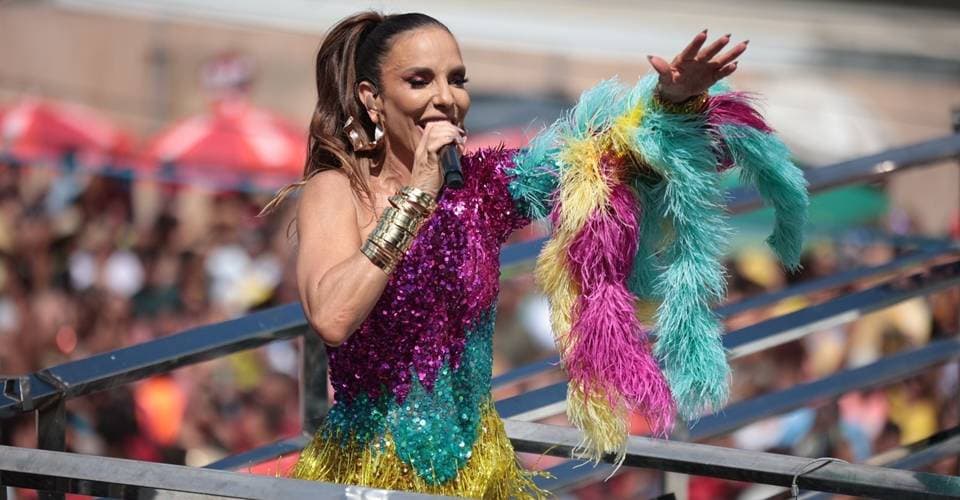Foliã processa Ivete Sangalo e pede R$ 50 mil após ser ‘esmagada’ no Carnaval na Bahia