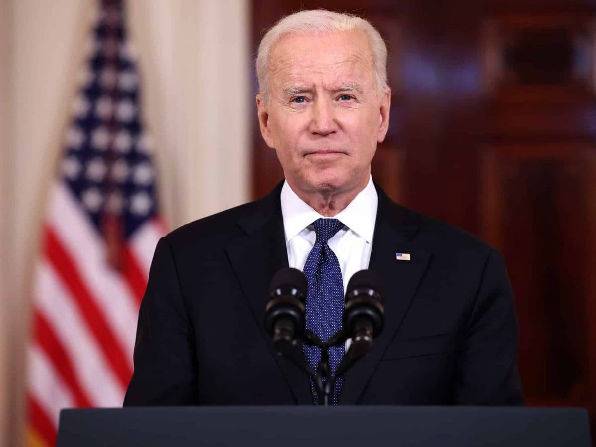 Em um dos seus últimos atos, Biden concede perdão preventivo a desafetos de Trump