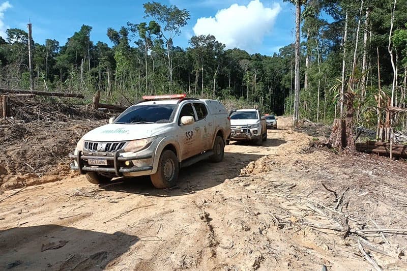 AM: homem é preso em posse de carro com restrição e munições em Apuí