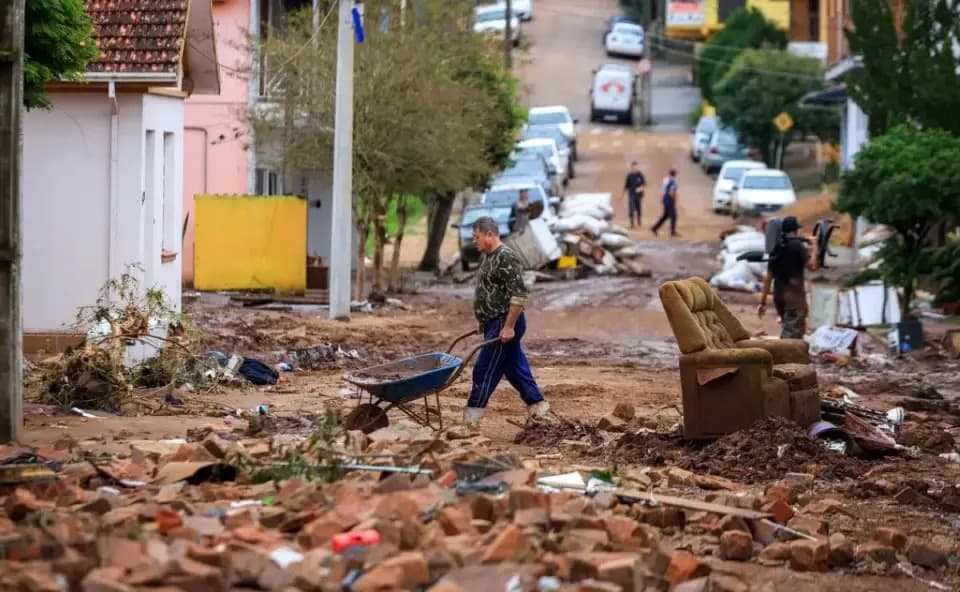 Secretaria de Saúde confirma sete mortes por leptospirose nas enchentes do RS