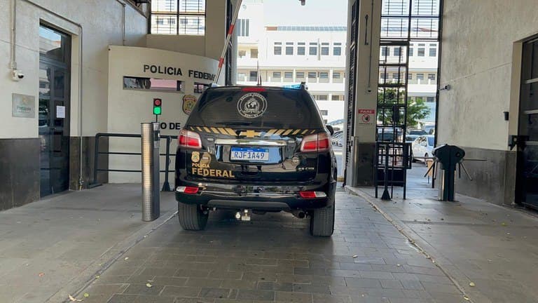 Peruano procurado pela Interpol por estupro de vulnerável é preso no RJ