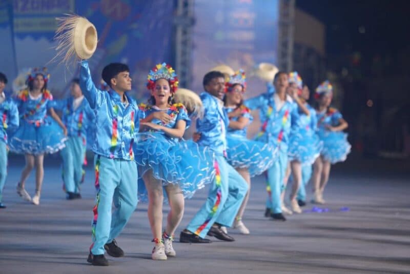 Primeira noite do 66º Festival Folclórico do Amazonas tem apresentação de grupos da categoria bronze